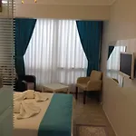 Mola Hotel