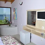 Hotel Mola *