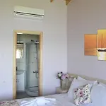 Hotel Mola *
