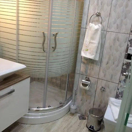 Hotel Mola *