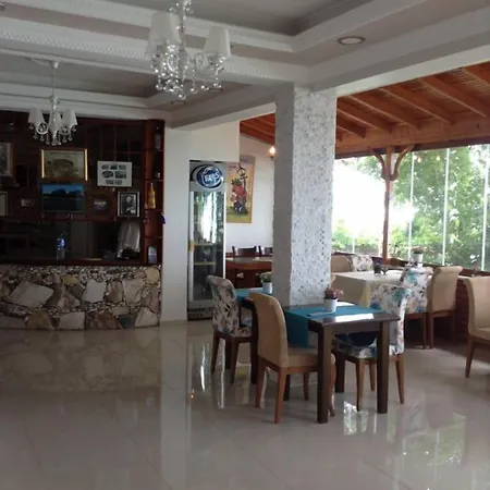 Hotel Mola