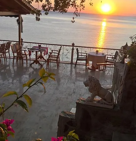 Hotel Mola